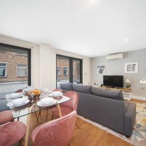 modern Apartments in Bayswater Central London FREE WIFI  AIRCON by City Stay London 